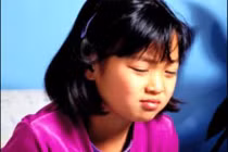 Bé gái có khối u buồng trứng nặng 3kg