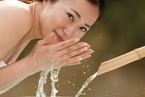 6 lưu ý rửa mặt đúng cách chống lão hóa