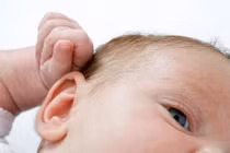 Dấu hiệu chứng tỏ thính giác trẻ không tốt 