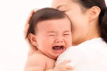 Dấu hiệu dị ứng sữa ở trẻ và cách khắc phục