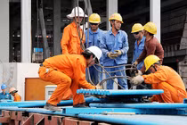 Vụ tuyển 2100 lao động TQ: Giở chiêu trò để loại người Việt