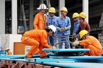 Vụ tuyển 2100 lao động TQ: Giở chiêu trò để loại người Việt