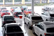 Người Việt sắm hơn 8000 xế hộp chơi Tết