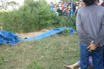 Phát hiện xác một phụ nữ chết lõa thể ở nghĩa địa