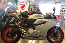 Siêu mô tô hàng độc của đại gia Hà thành