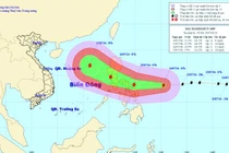 Bão lớn Rammasun quần thảo Biển Đông