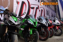 Dàn mô tô khủng dàn hàng khoe dáng ở TP.HCM