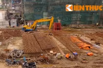 Nguy cơ làm sập nhà dân, cao ốc Him Lam mắc kẹt 