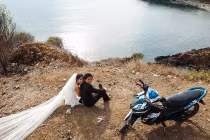 Ảnh cưới cực lãng mạn của cặp đôi mê Yamaha Exiter
