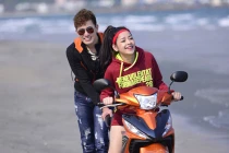 Hotgirl Chipu tình tứ với bạn trai bên Honda RSX FI