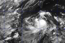 Siêu bão Rammasun tiến vào Biển Đông, Hoàng Sa biển động mạnh