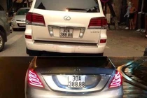 Hai xế hộp bạc tỷ ở HN dùng chung biển siêu đẹp