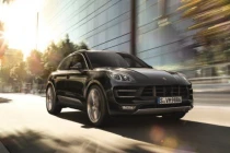 Cận cảnh Porsche Macan Turbo 4,4 tỷ đồng vừa về VN