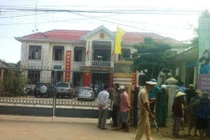 Huế: Phó chủ tịch xã treo cổ trong phòng làm việc