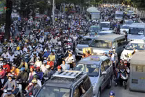 Cấm xe đô thị, “đại gia” xe máy Việt kiếm tiền cách nào?