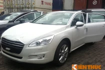 Ảnh thực tế đối thủ của Toyota Camry vừa về Việt Nam