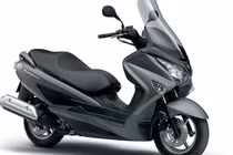 Cận cảnh xe ga cao cấp giá 125 triệu đồng của Suzuki