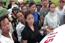 Trộm chó bị đánh chết: Dân vây thi thể để... đòi tiền