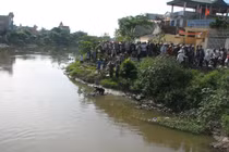 Thanh Hóa: thi thể phụ nữ chỉ mặc áo ngực trôi sông 