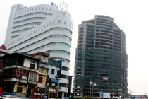 TTTM siêu sang Viet Tower bỏ hoang giữa Hà Nội