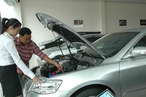 Kiếm cả đống tiền nhờ nghề “chém gió” về xe