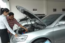 Kiếm cả đống tiền nhờ nghề “chém gió” về xe