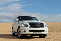 Soi đẳng cấp đối thủ của Lexus LX570 sắp ra mắt VN