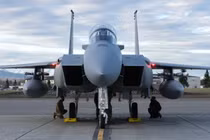 Lý do Mỹ tiếp tục nâng cấp loại tiêm kích 50 năm tuổi