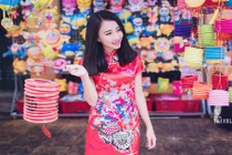 “Bạn gái” Sơn Tùng MTP đẹp hớp hồn dạo phố Trung thu