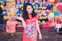 “Bạn gái” Sơn Tùng MTP đẹp hớp hồn dạo phố Trung thu