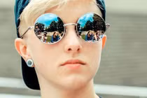 Ước mong của bạn gái khiến nàng lesbian đẹp trai nhói lòng