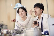 Cặp đôi Hàn Quốc chụp ảnh cưới bình dị ở Hội An