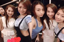 Gia đình mỹ nhân làm chảo đảo mạng châu Á