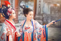 Ngắm bộ ảnh cosplay Võ Tắc Thiên đầu tư cực khủng