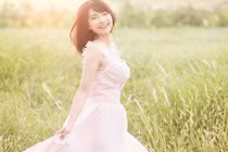 Vẻ đẹp thuần khiết của tân Hoa khôi ĐH Quốc gia 