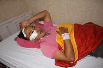 Dùng búa đập đầu tài xế, cướp xe ô tô