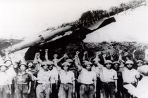 Phi công Mỹ ám ảnh săn SAM-2 trên bầu trời Việt Nam