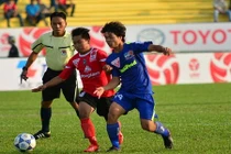 Công Phượng chơi nhạt nhòa, HAGL nhận thất bại