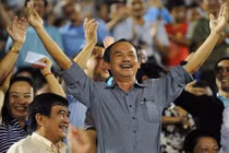 Bầu Đức không cấm Công Phượng yêu đương