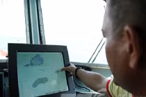 Thuyền phó tàu SAR 412 nhớ lại phút đối đầu tàu TQ