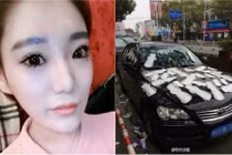 Gái trẻ dán... băng vệ sinh lên ô tô trả thù người yêu