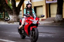 Nữ sinh Đà Nẵng mê xe phân khối lớn, thừa cá tính