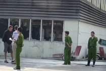 Cháy nhà kho sân golf Đà Nẵng, thiêu rụi trăm xe điện