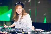 Nhan sắc nữ DJ số một Thái Lan sắp sang Việt Nam