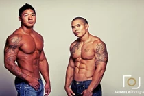 Hai chàng Việt kiều cơ bắp gây sốt ở Thái Lan