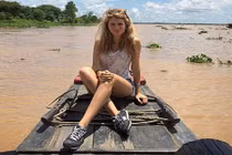 Ảnh tân Hoa hậu Thế giới từng xách ba lô “phượt” xuyên Việt