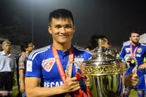 Công Vinh tuyên bố giải nghệ, dấn thân vào showbiz?