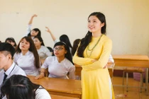 "Phải lòng" cô giáo Hải Dương xinh như hoa hậu 