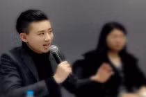 Thầy giáo hot boy kiêm MC đa tài cực hút fan nữ