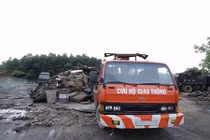 Choáng váng đại gia Bắc Giang vứt ô tô đầy đường